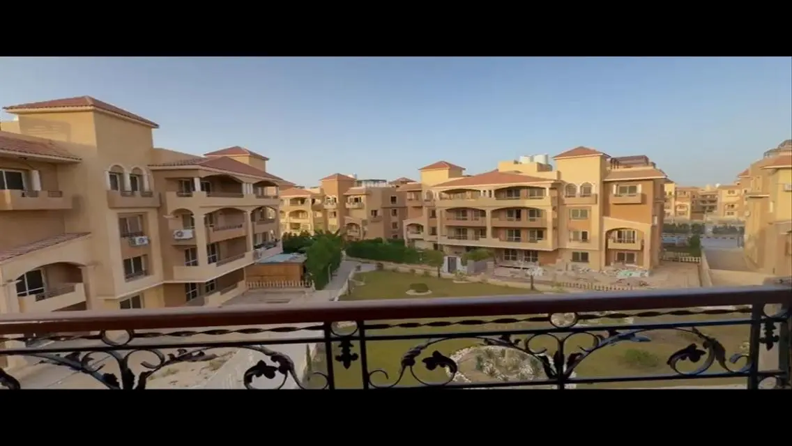 فيلا فاخرة 171 بمساحة شاسعة للبيع