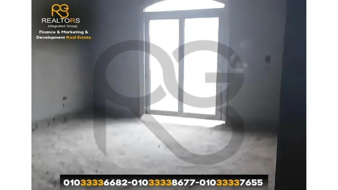 شقة للبيع بمساحة ممتازة بموقع مميز
