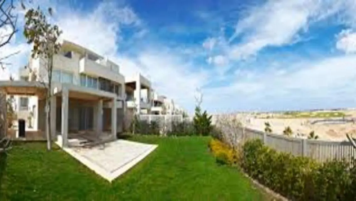 Luxury Villa for Sale with Private Pool and Garden