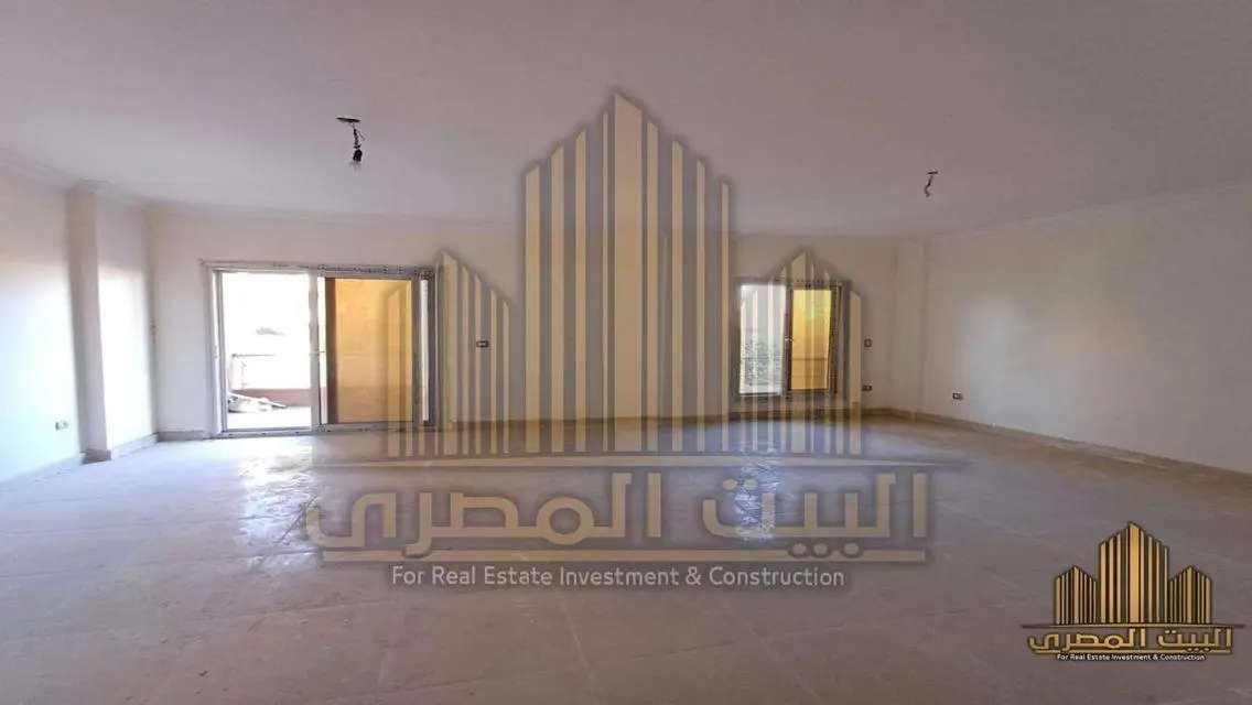 Luxury Apartment with Spacious Layout and Stunning Views