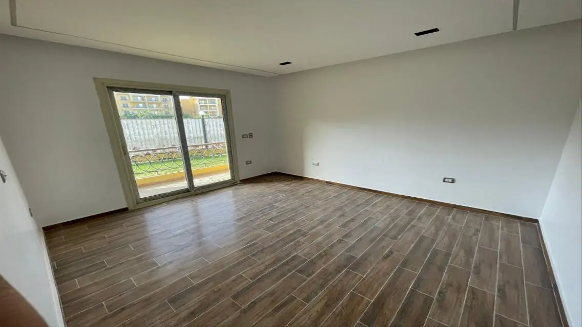 Stunning Home with Private Garden and Pool in Prime Location