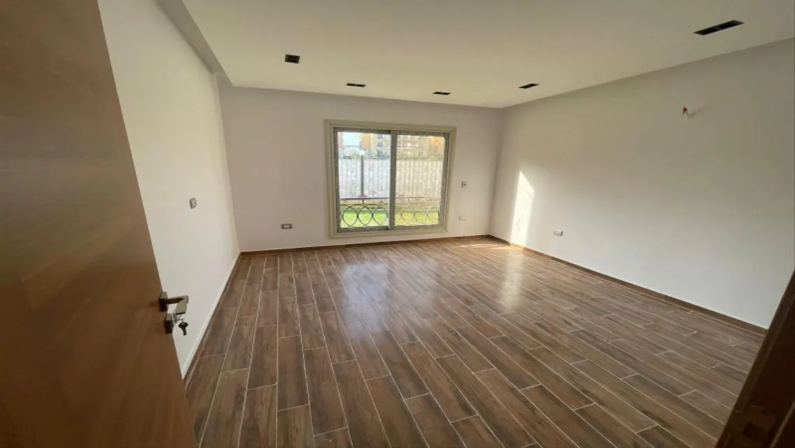 Stunning Home with Private Garden and Pool in Prime Location