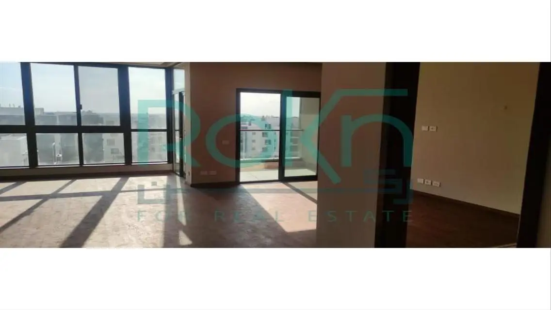 Luxury Apartment for Sale in the Heart of the City