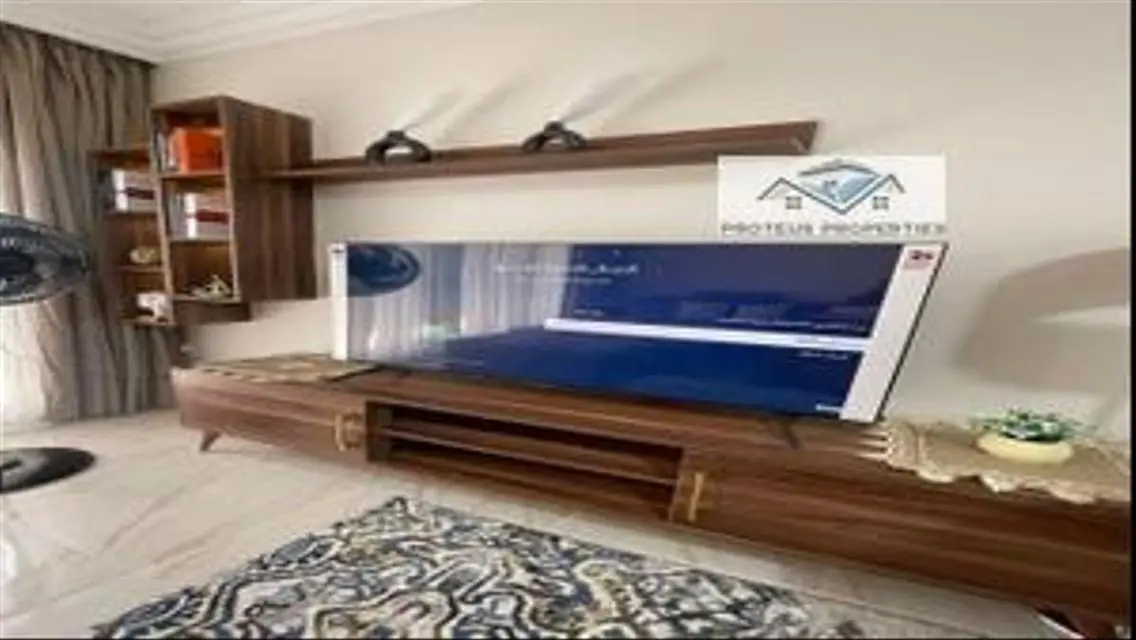 شقة B15 للبيع مع غرفة خادمة ومكتب دراسة