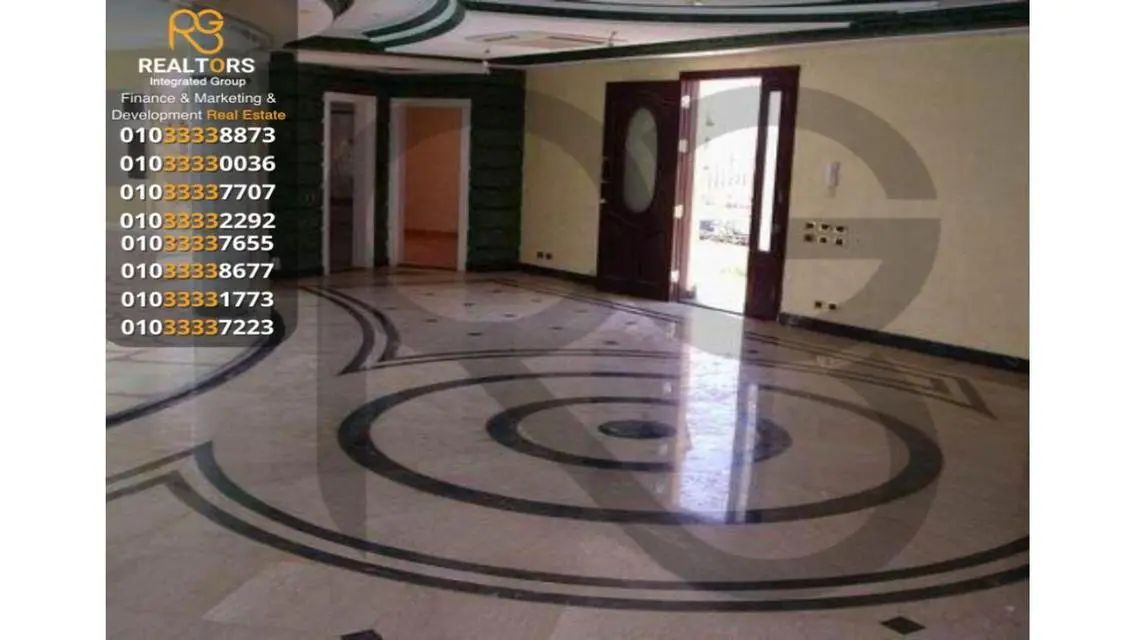 شقة فاخرة بمساحة 500 متر مع حديقة خاصة ومسبح