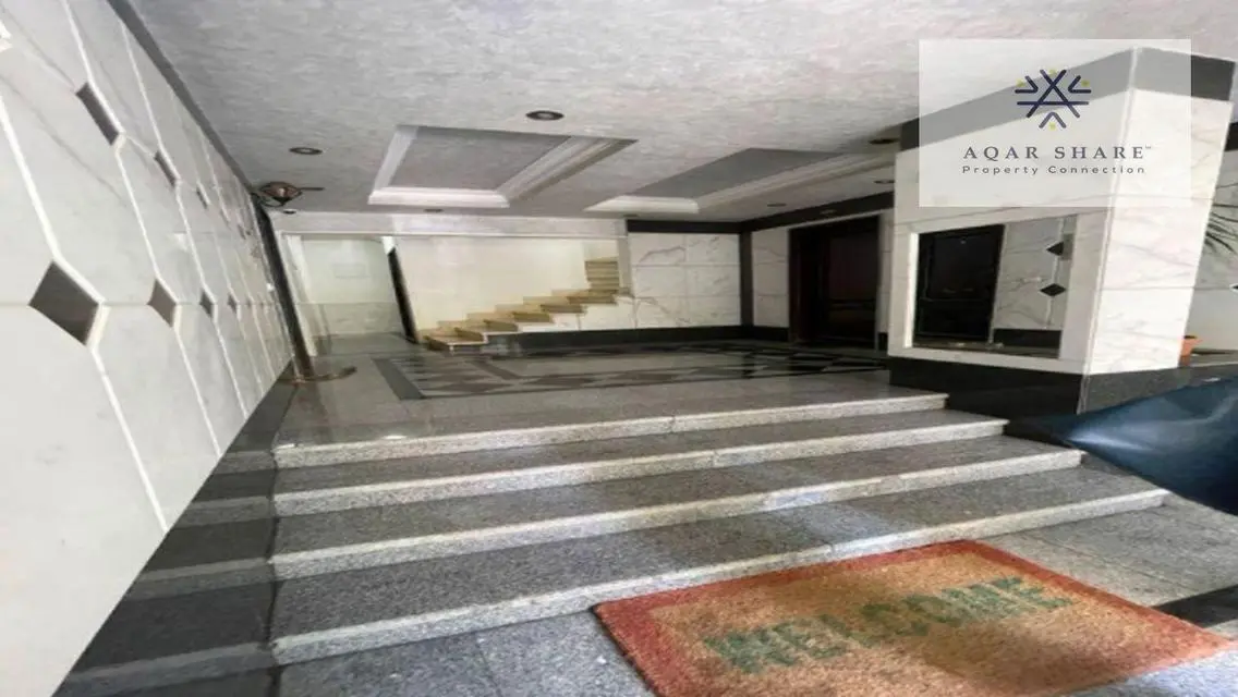 شقة فاخرة للبيع بمساحة واسعة