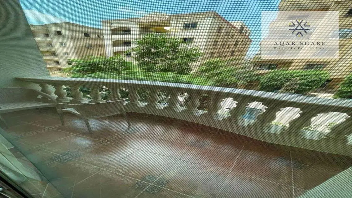 شقة فاخرة للبيع بمساحة واسعة