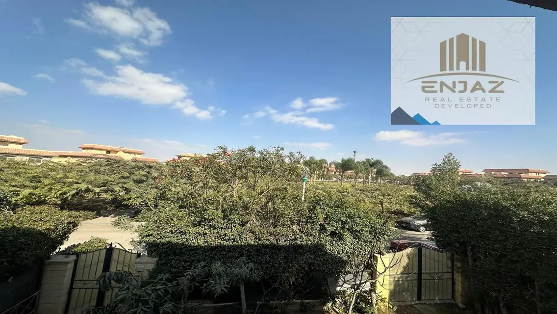 Luxury Villa with Spacious Layout for Sale