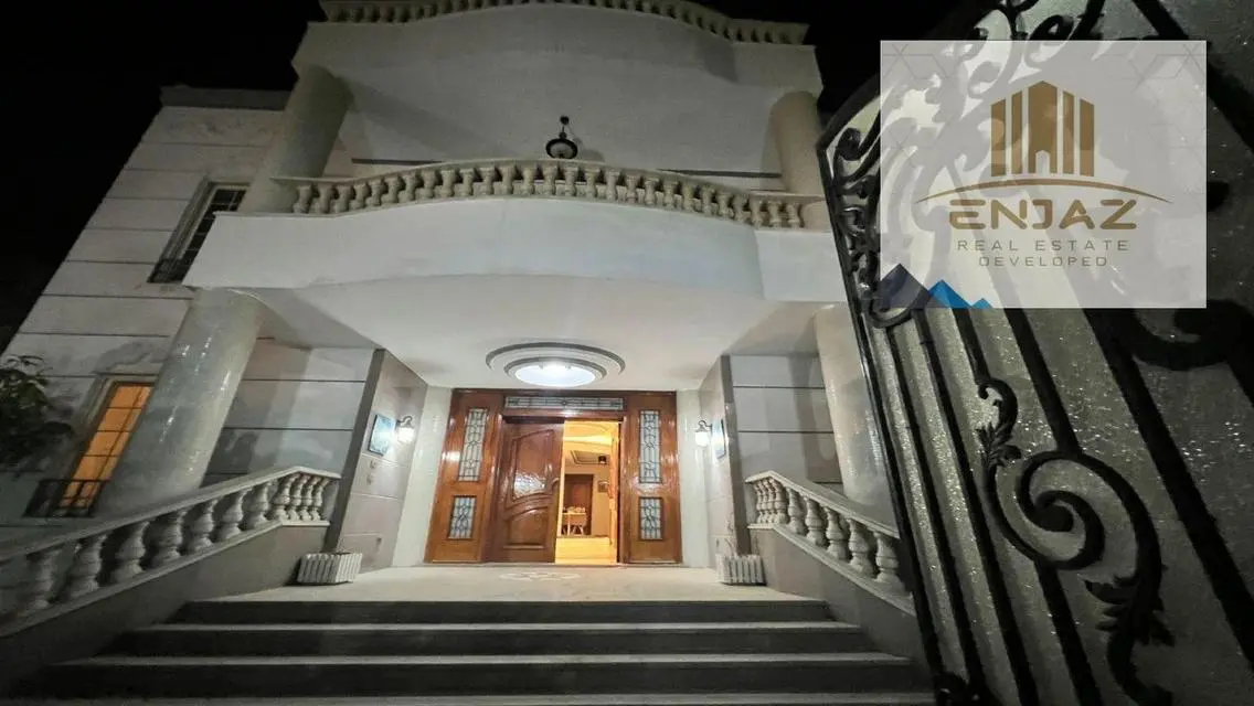Luxurious Villa for Sale in Prime Location