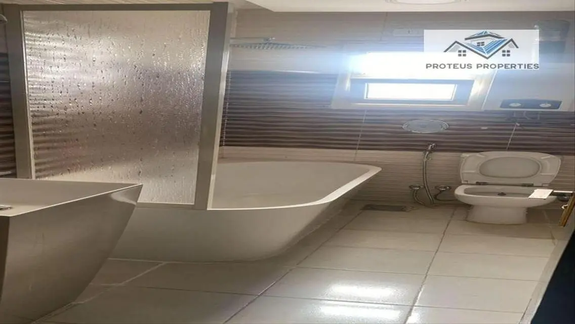 شقة رائعة في منطقة مميزة