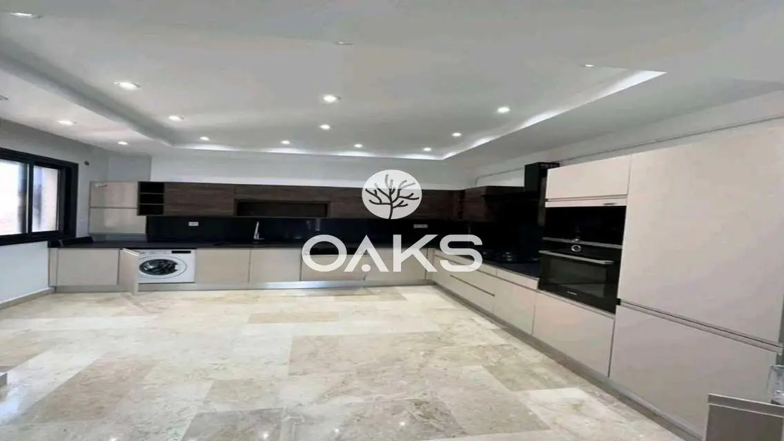Luxury Apartment in Tawny-Hyde Park