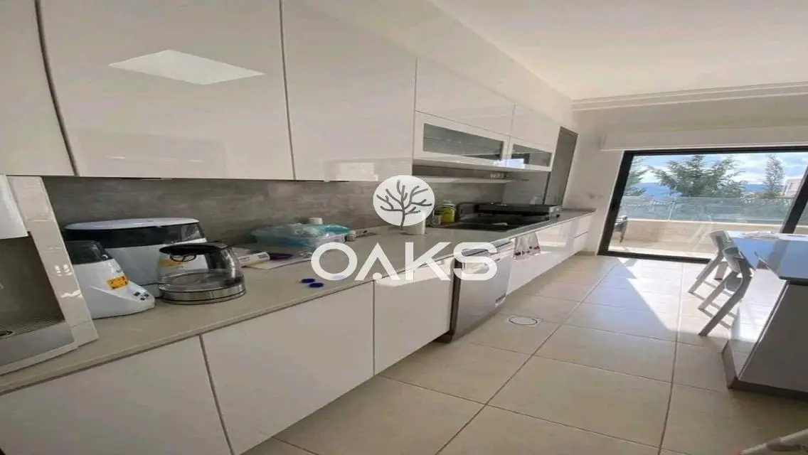 Luxury Apartment in Tawny-Hyde Park