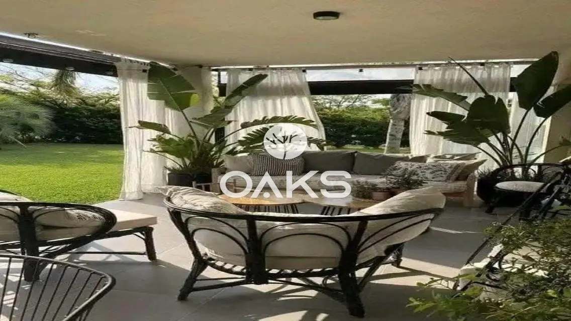 Luxury Apartment in Tawny-Hyde Park