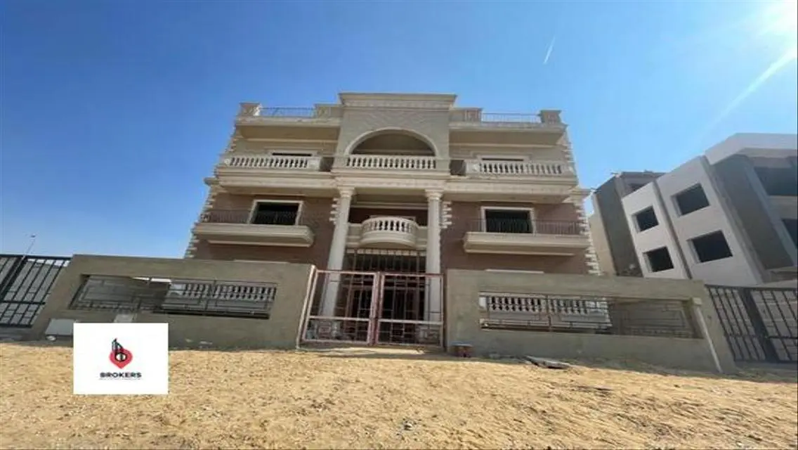 شقة فاخرة بمساحة واسعة مطلة على بحيرات