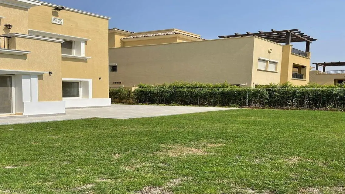 Luxury Apartment in I-Zone - 2500 Sq.M