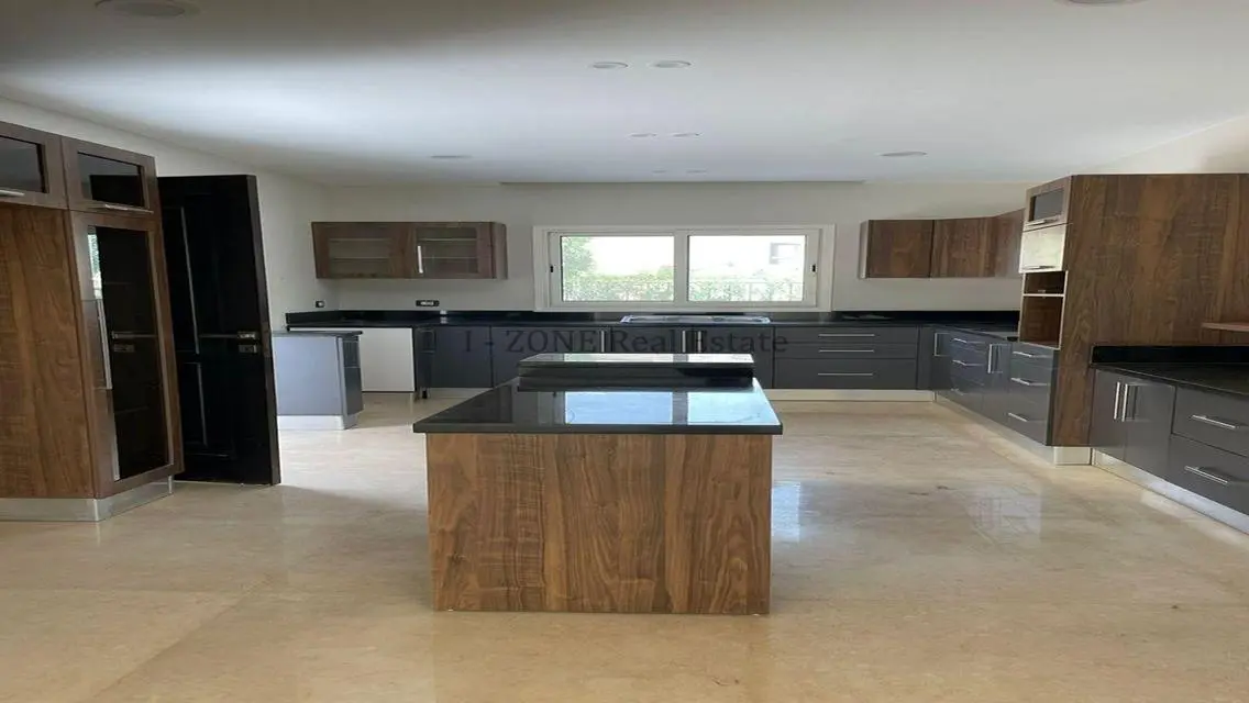 Luxury Apartment in I-Zone - 2500 Sq.M