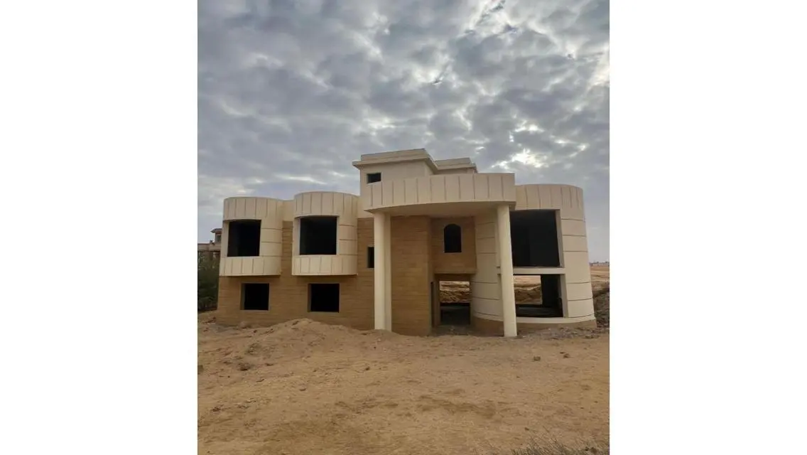 شقة رائعة بإطلالة مميزة للبيع