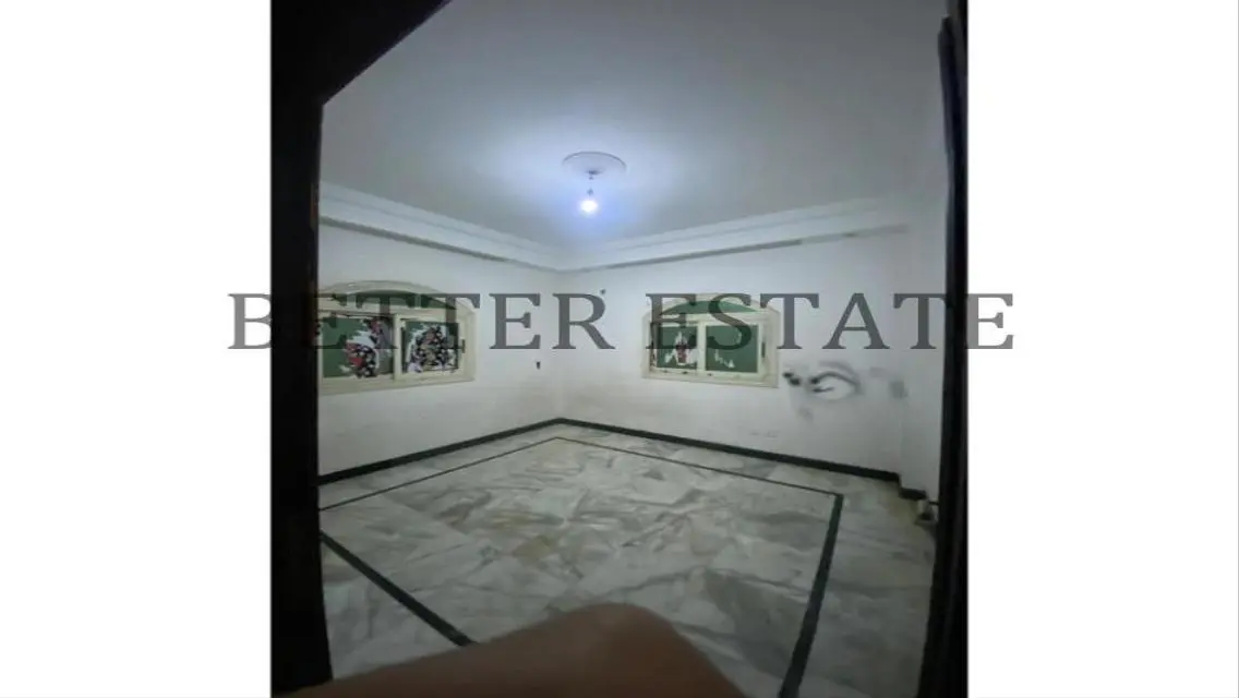 Stunning 610 sqm Apartment in the Heart of the City
