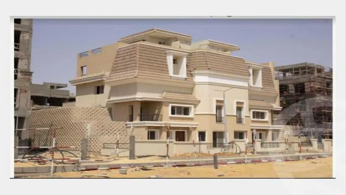 Luxurious Villa with Private Garden at MNHD