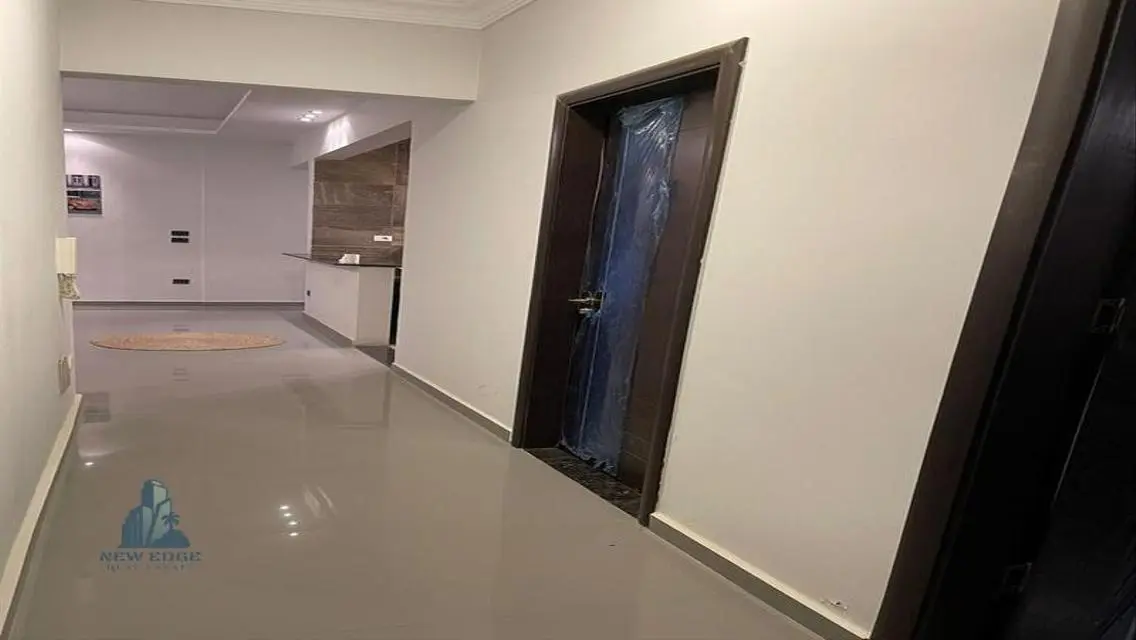شقة فاخرة مع حديقة خاصة - 30,000 جنيه
