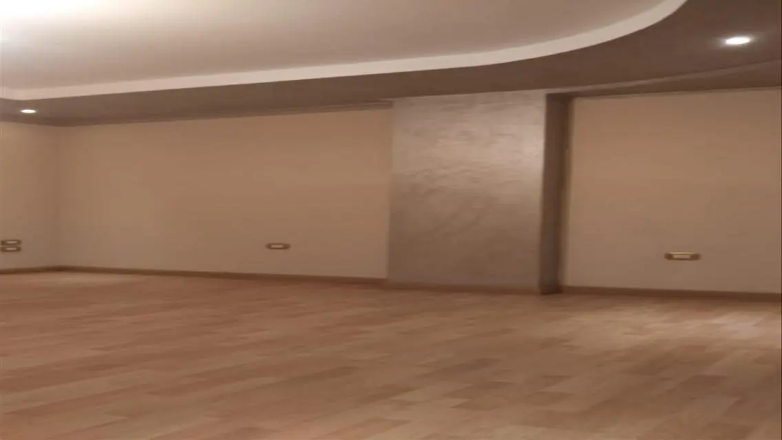 شقة فاخرة للبيع بمساحة متميزة