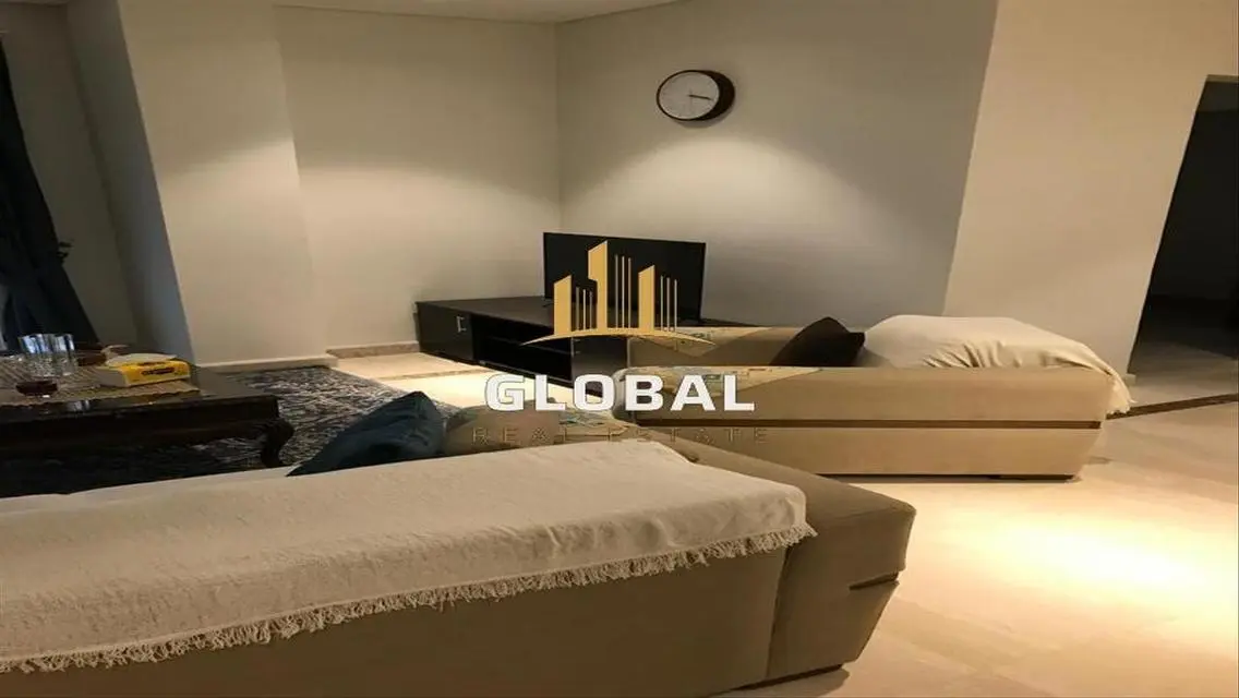 Luxurious Apartment in Mivida Compound