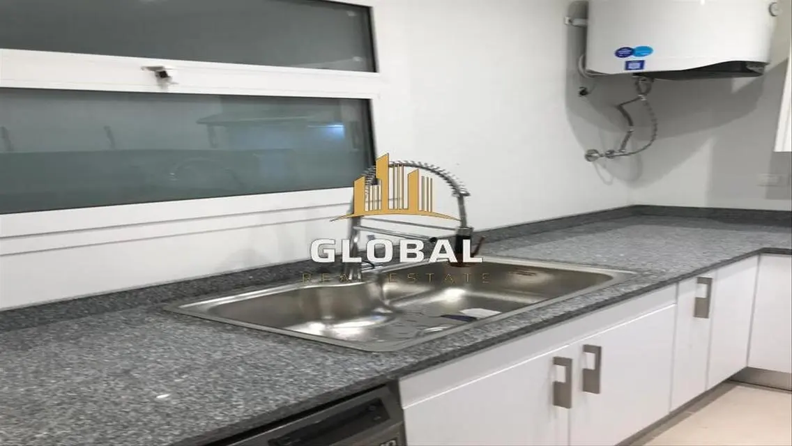 Luxurious Apartment in Mivida Compound