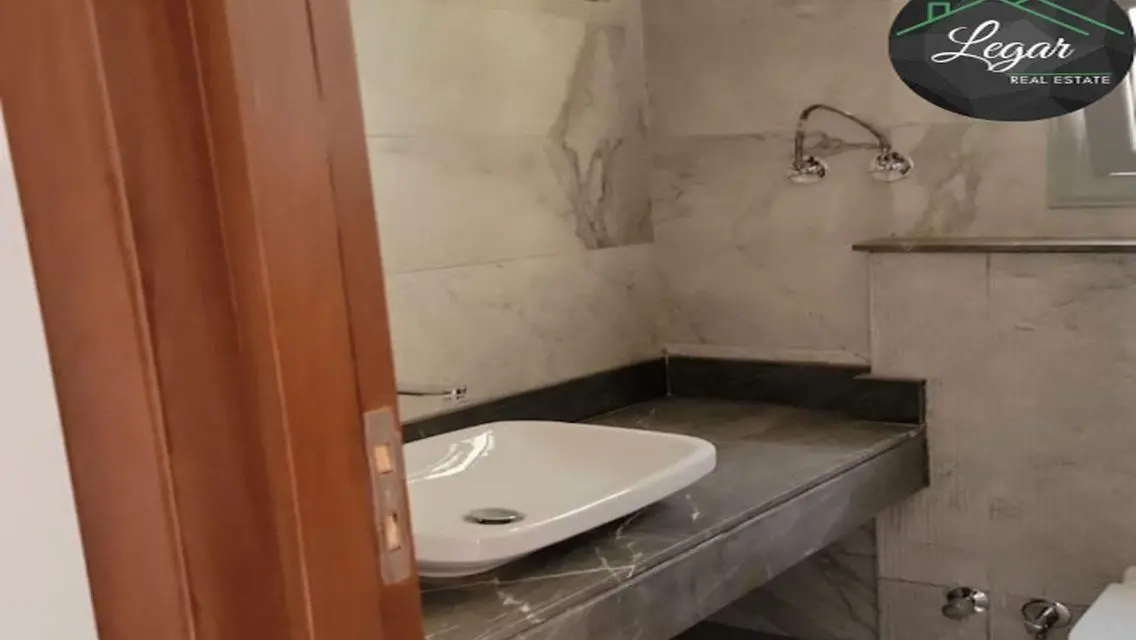 شقة رائعة في بالم باركس بمساحة 475 متر