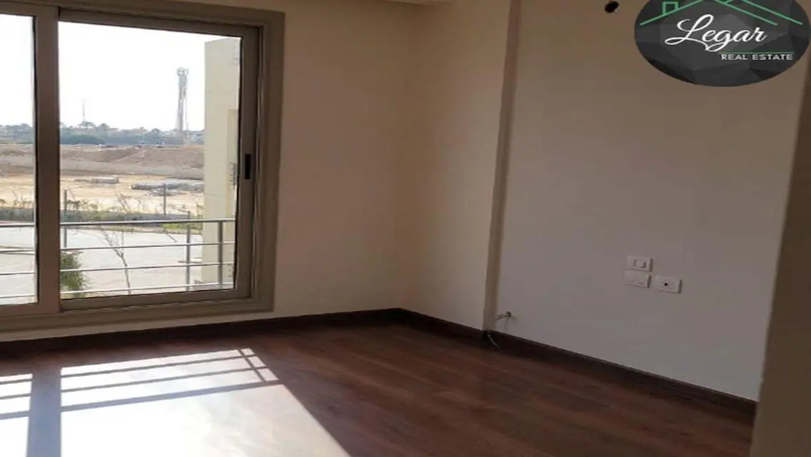 شقة رائعة في بالم باركس بمساحة 475 متر