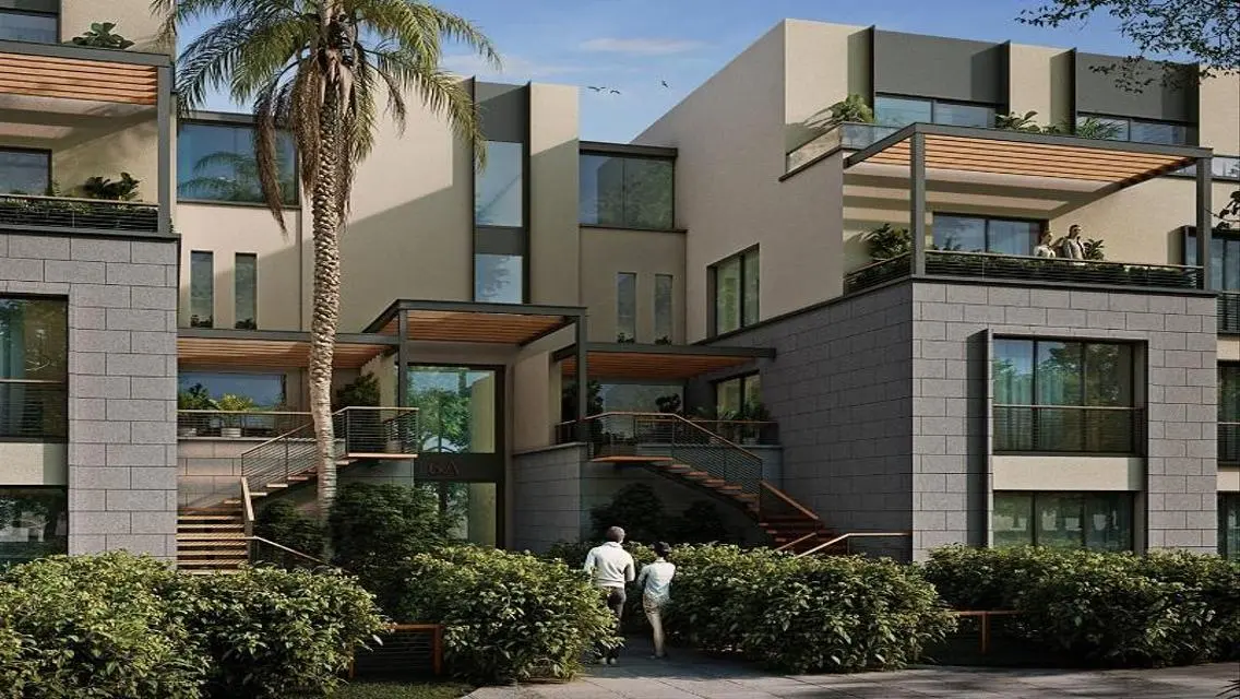 Luxury Apartment with Private Garden in Garden Lakes Hyde Park 8