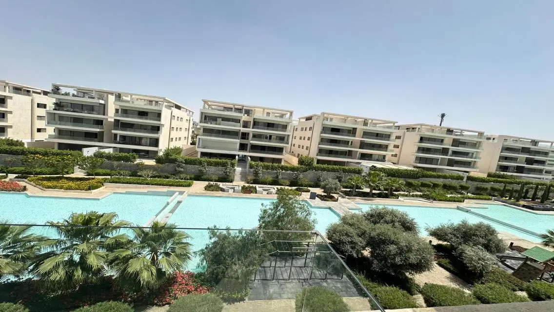 Luxury Apartment with Ample Space in Prime Location