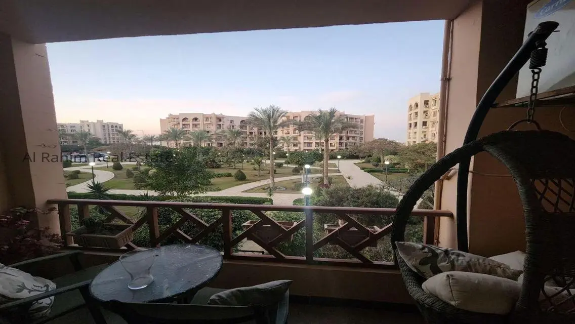 شقة فاخرة للبيع بمساحة 500 متر