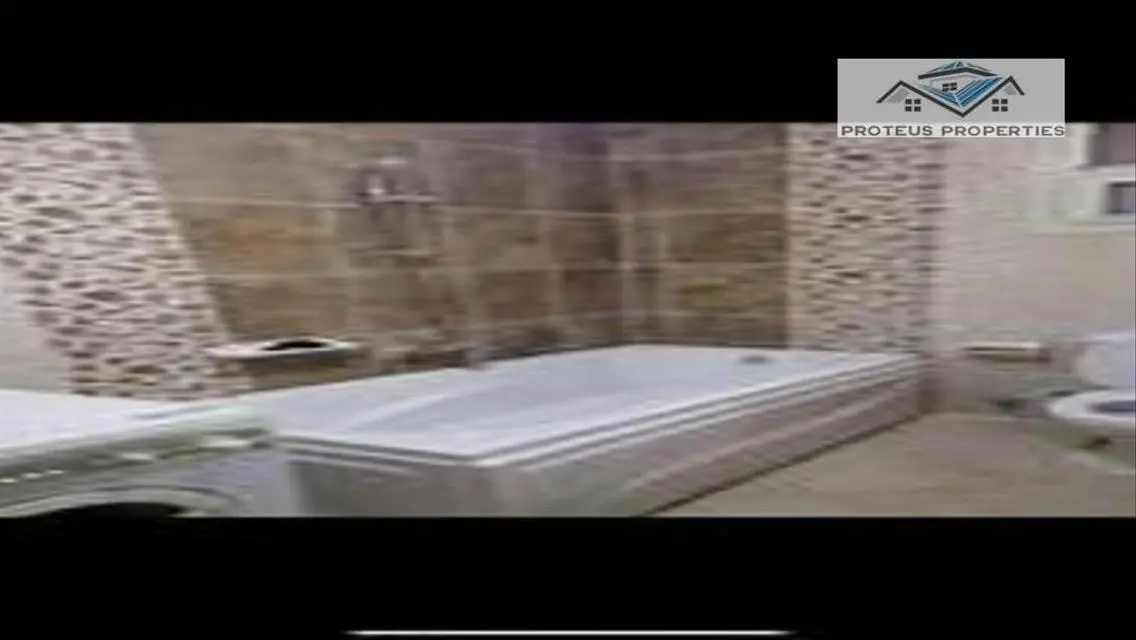 شقة فاخرة للايجار في منطقة 130