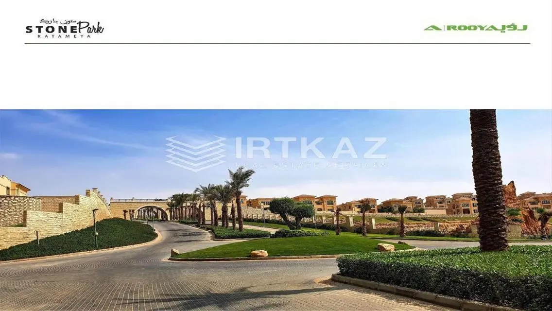 فيلا فاخرة للبيع بمساحة واسعة وبإطلالة على البحيرات