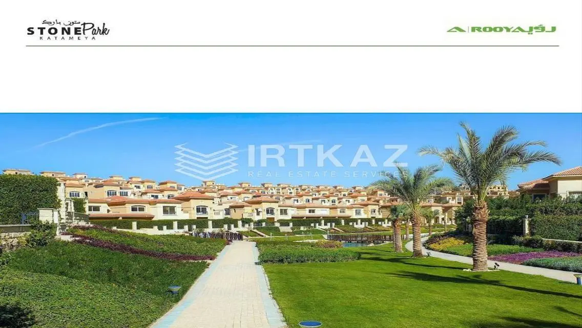 فيلا فاخرة للبيع بمساحة واسعة وبإطلالة على البحيرات