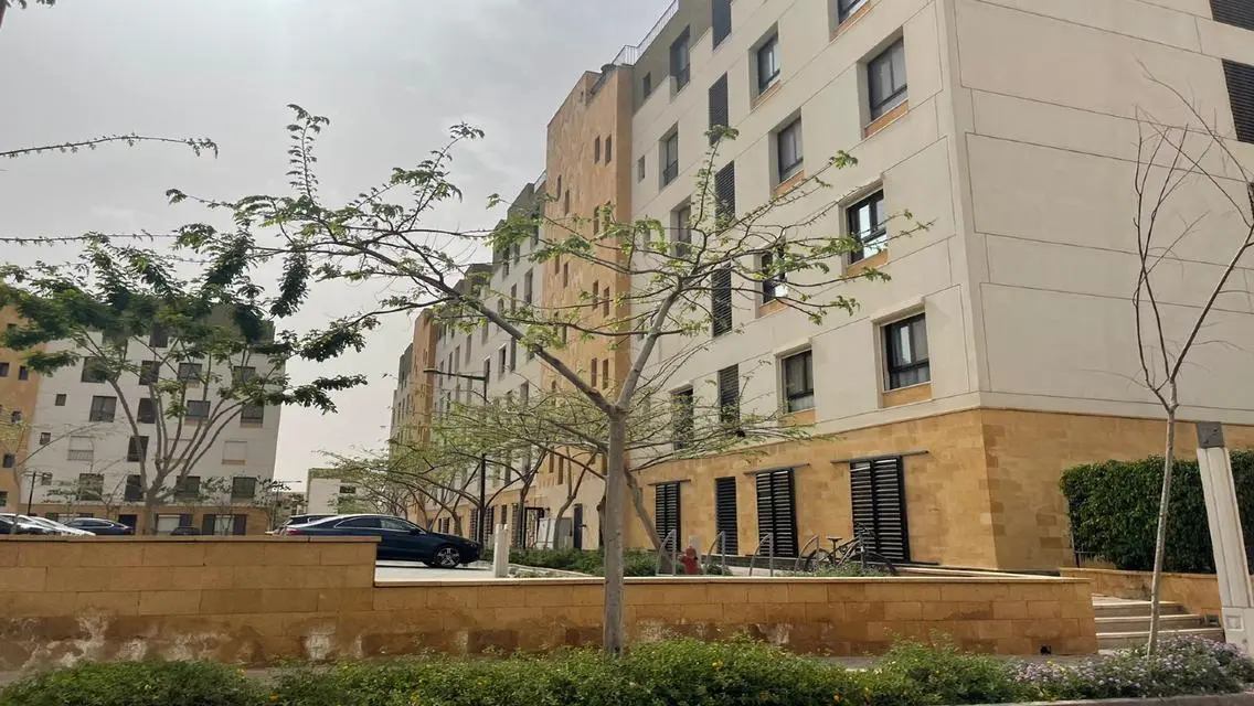 Luxury Apartment for Sale with Lake View