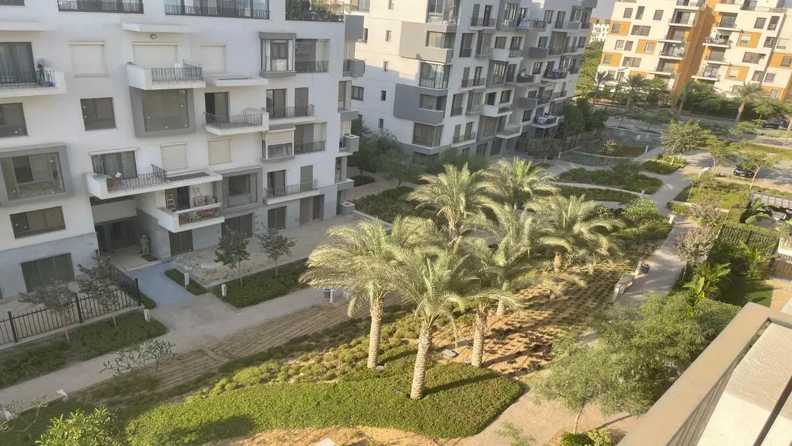 Luxury Apartment for Sale with Lake View