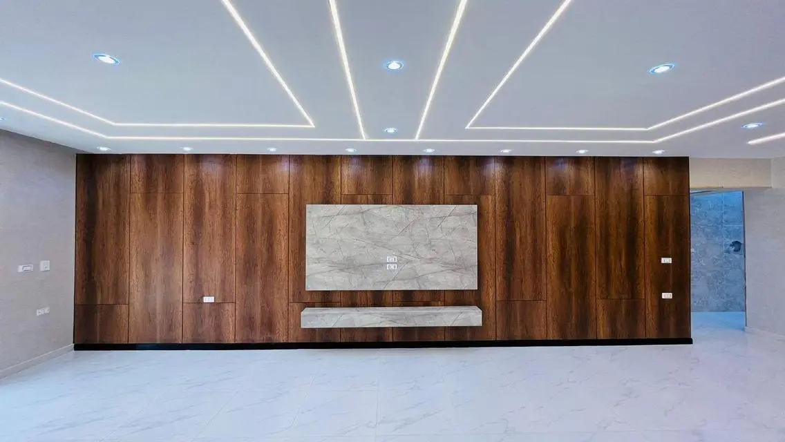 Luxury Apartment with Lake View for Sale