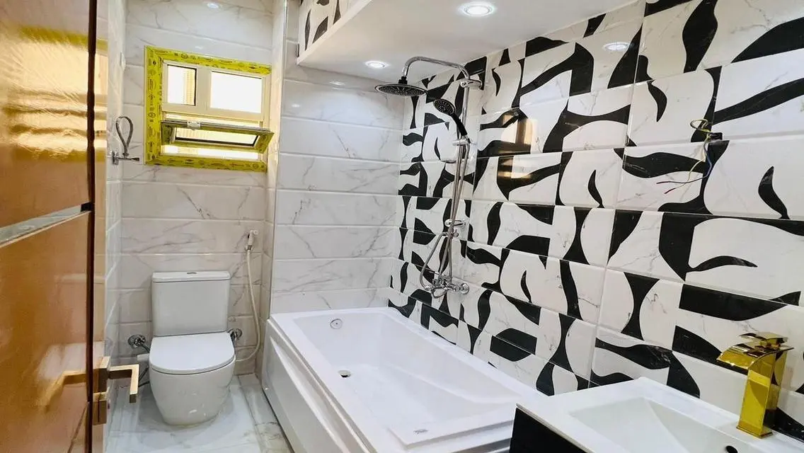 Luxury Apartment with Lake View for Sale