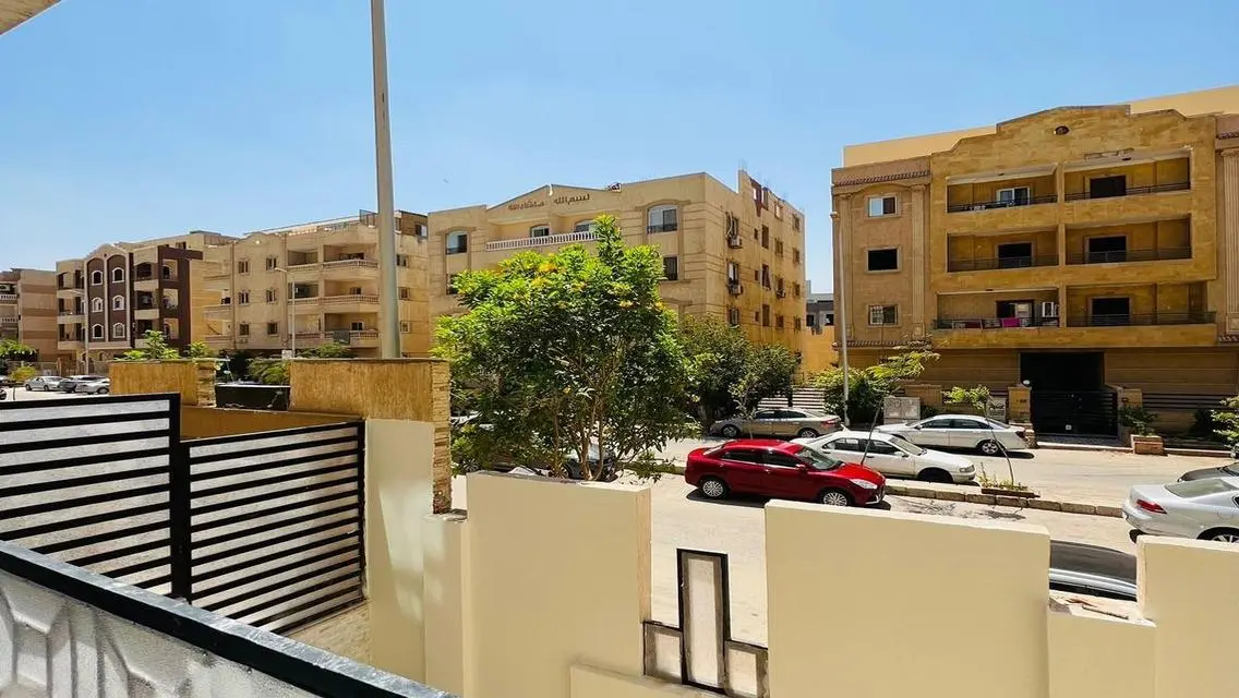 Luxury Apartment with Lake View for Sale
