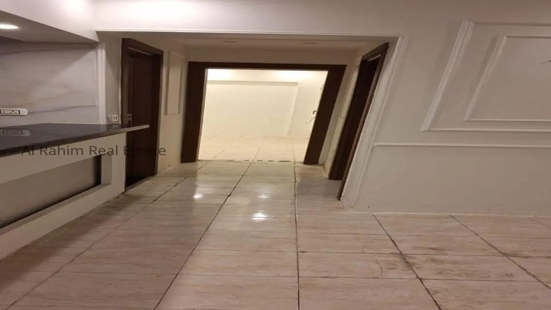 شقة فاخرة للبيع بمساحة واسعة