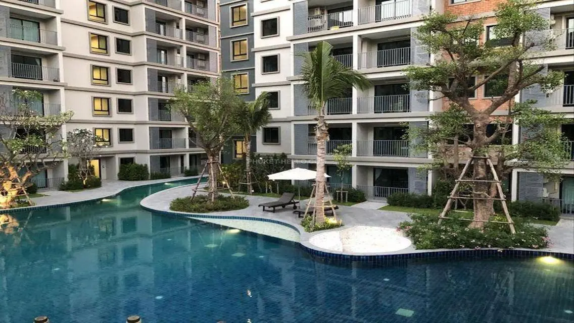 Luxury Villa with Private Garden and Pool, 240 SQM