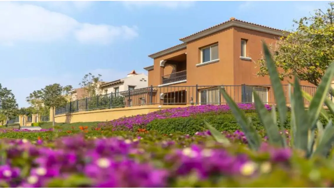 Stunning Apartment for Sale in Mivida - 320 sqm