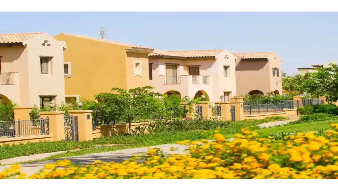 Stunning Apartment for Sale in Mivida - 320 sqm