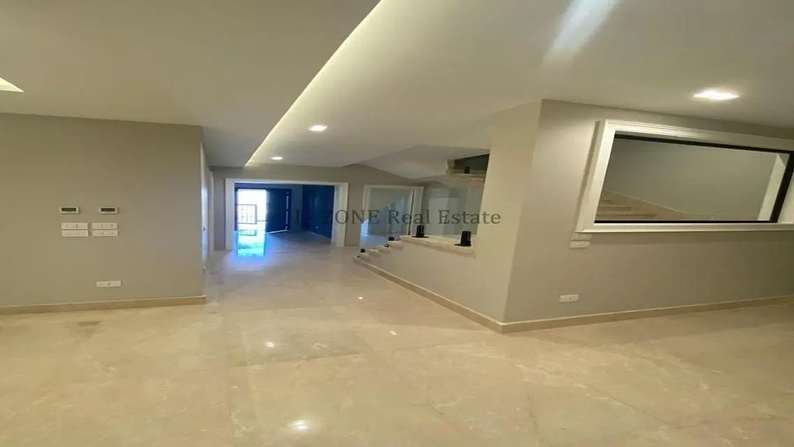 Luxury Apartment in I-Zone - 350 sqm