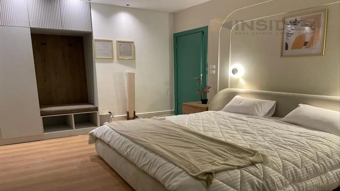Luxury Villa with Private Garden and Pool