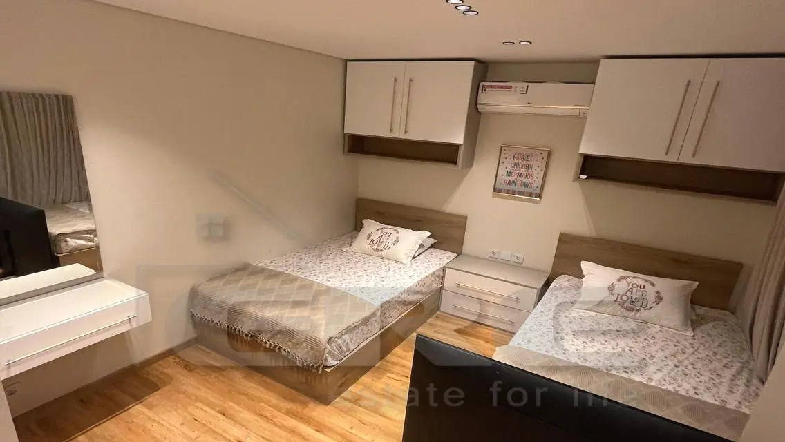 Luxurious Villa with Extensive Amenities for Sale