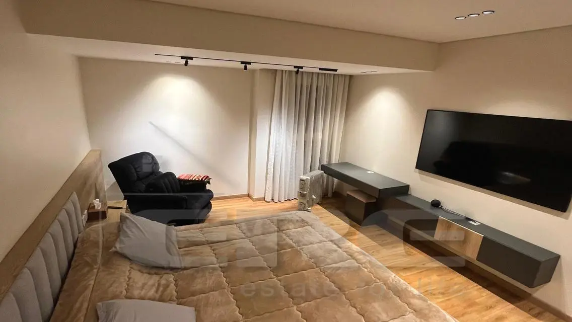 Luxurious Villa with Extensive Amenities for Sale
