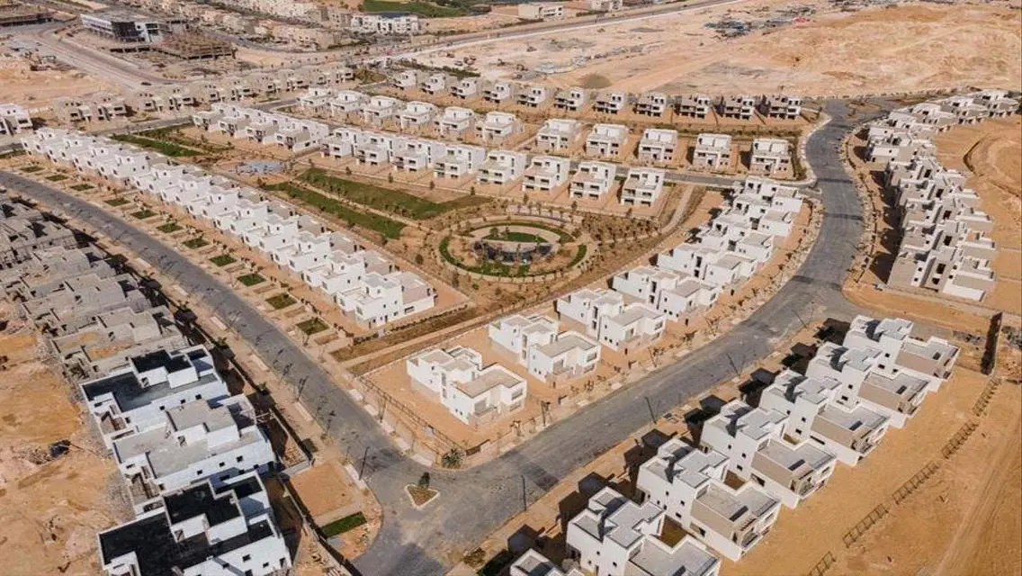 فيلا فاخرة مع مسبح خاص وحديقة بموقع متميز