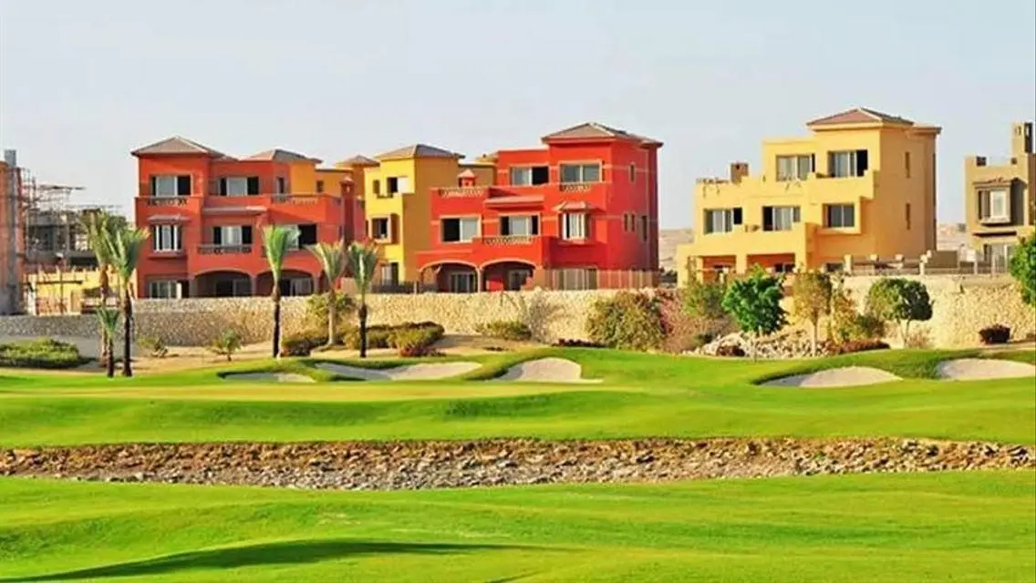 Luxury Villa for Sale with Spacious Design and Stunning View